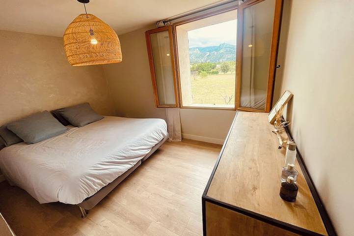 Villa Avec Piscine et Dépendance au Pied des Collines de Pagnol in Aubagne, Costa mediterránea (Francia)