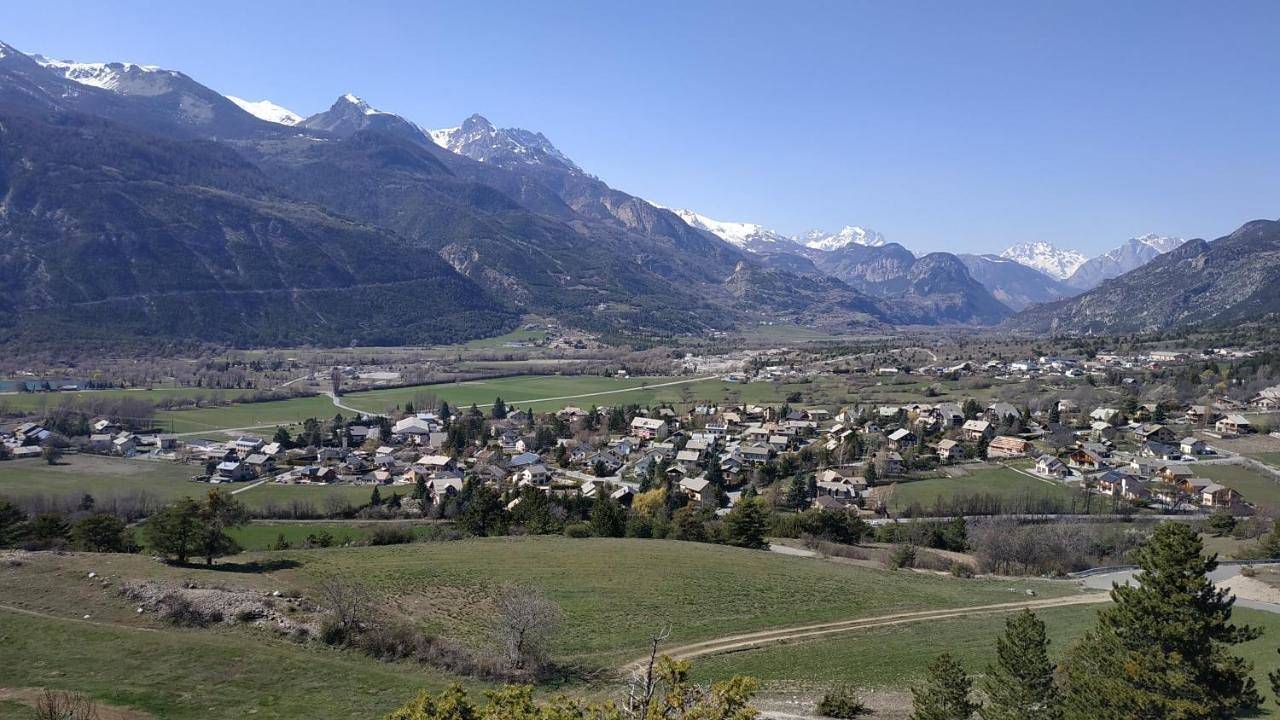Double Room with Garden View in Mont-Dauphin, Parc national des Écrins
