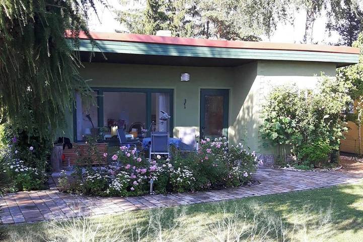 Ferienhaus für 2 Personen, mit Garten in Papendorf