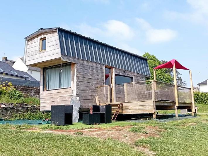 Gîte pour 4 personnes, avec terrasse et jardin dans Uzel