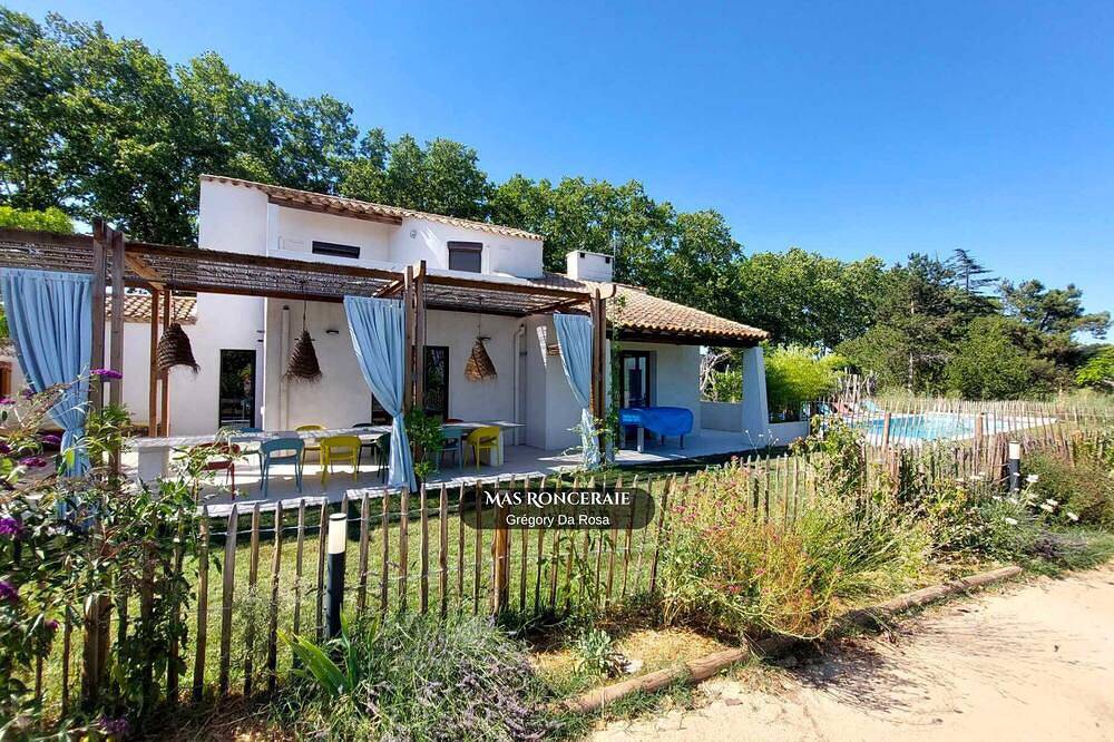 Villa - Hérault (Swimming pool, Garden, Boules pitch, Table soccer, Table tennis, Badminton) in Gignac, Lodève und Umgebung