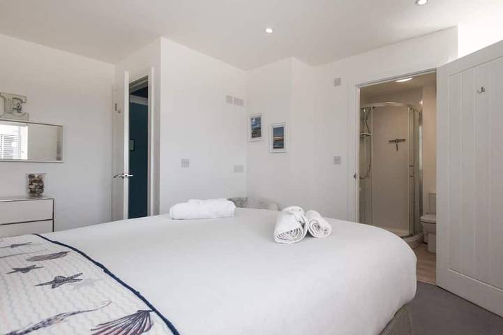 3 Bed in Ferryside in Ferryside, Carmarthenshire
