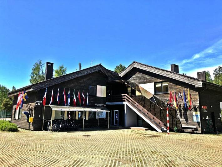 Hôtel pour 4 personnes, avec piscine ainsi que sauna et jardin, animaux acceptés