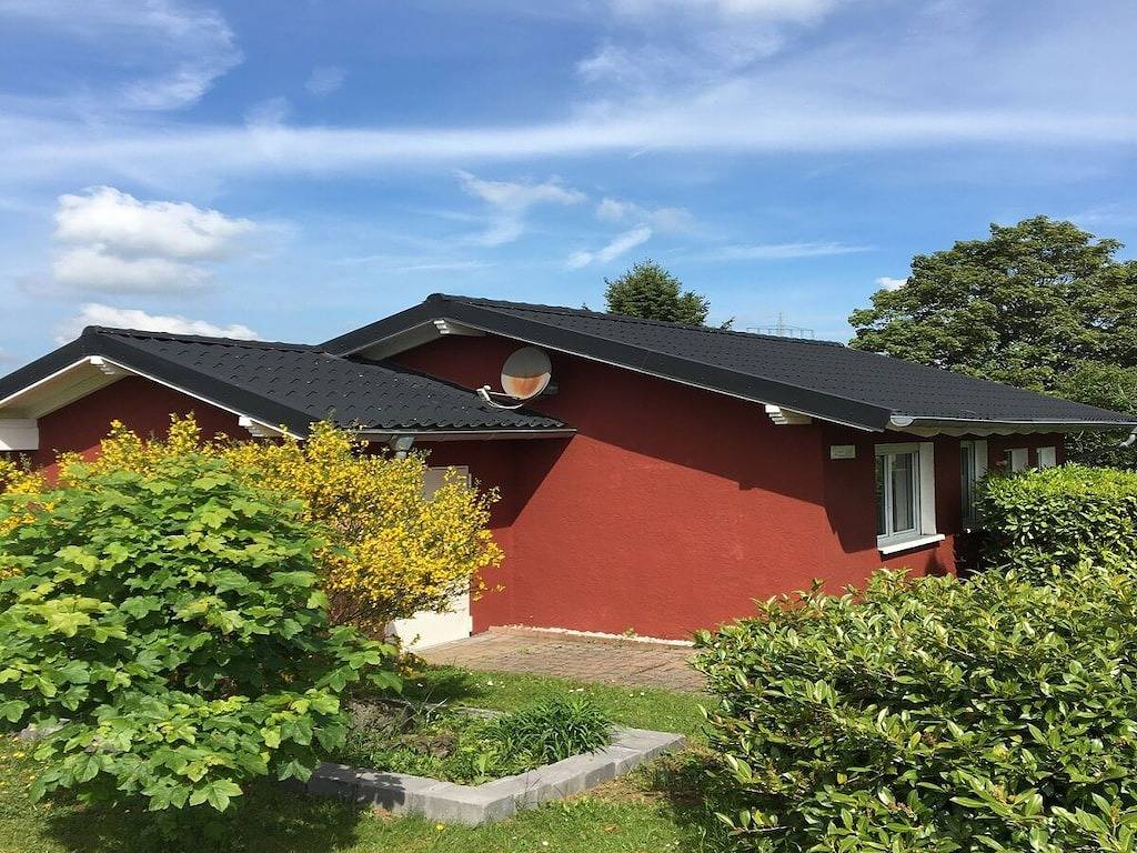 Ferienhaus in Daun mit Schwimmbecken in Daun, Vulkaneifel