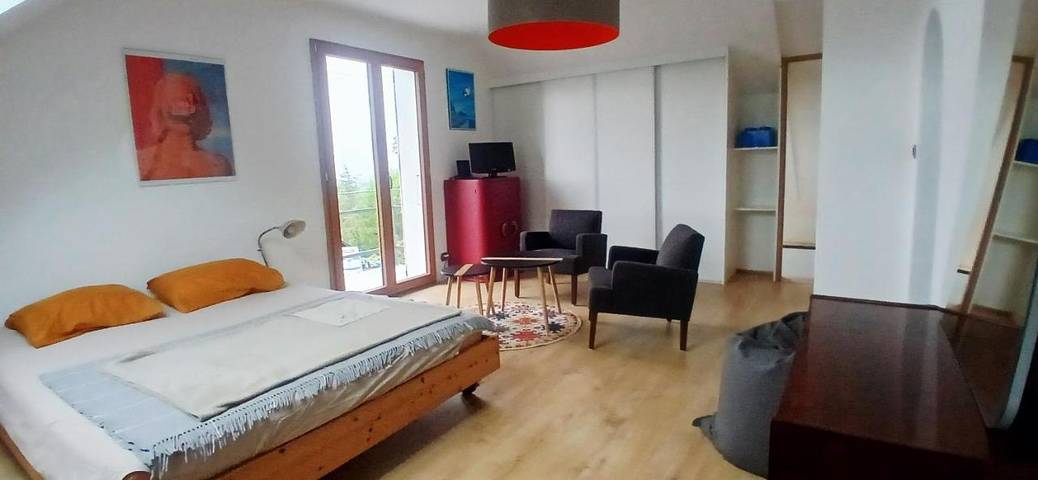 Gîte pour 2 personnes, avec jardin ainsi que balcon et vue dans Semnoz - 4
