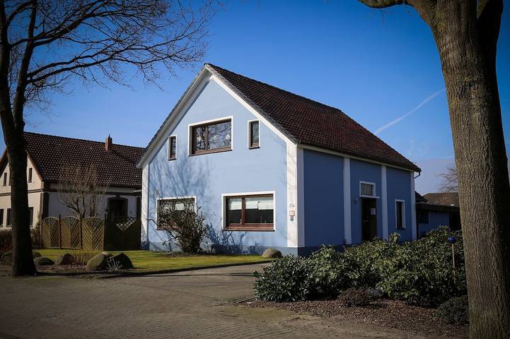 Ferienwohnung für 6 Personen, mit Terrasse und Garten in Nordenham