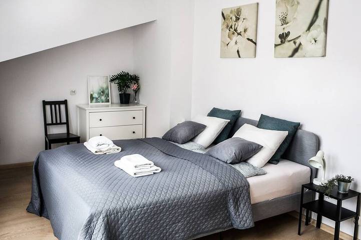 Appartamento intero, Large Apartment for 8 guests with AC, Old Town I, Krakowska in Kazimierz, Cracovia