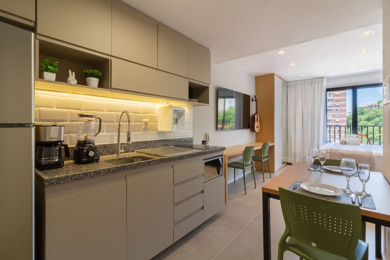 Monolocale intero, Modern studio in Lapa with pool and gym | R1205 in Santa Teresa (RJ), Rio de Janeiro