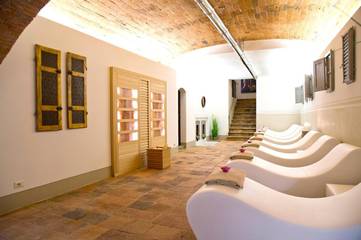 Hôtel pour 2 personnes, avec jacuzzi ainsi que piscine et jardin à Radda in Chianti