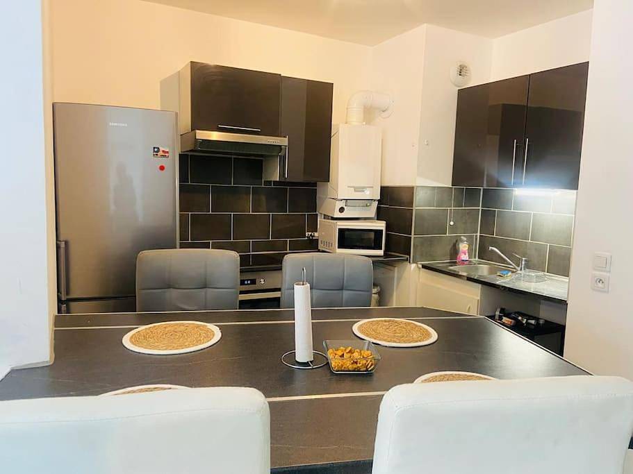 Appartement entier, One-Bedroom Apartment in Goussainville, Val-d'Oise