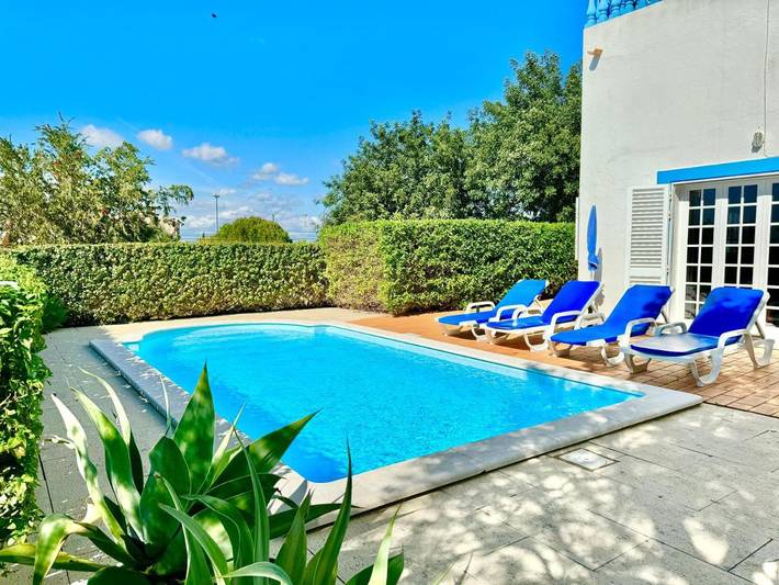 Villa para 8 pessoas, com Varanda e Terraço e ainda Jardim and Piscina em Silves