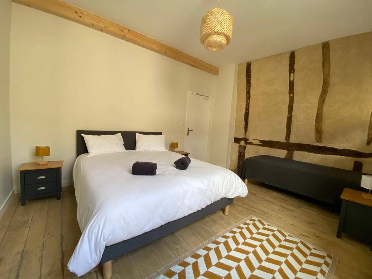 Vers le beau in La Romieu, Gers