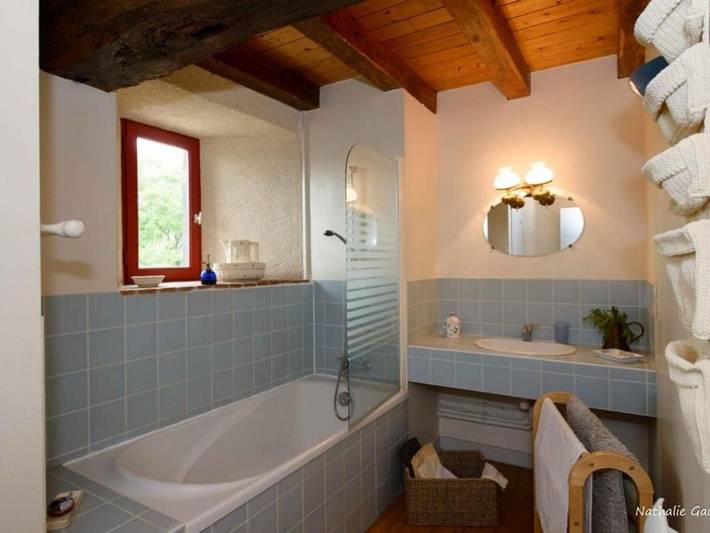 Location de vacances pour 8 personnes, avec terrasse ainsi que piscine et jardin à Pannecé - 2