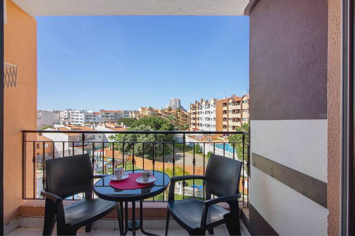 Ferienwohnung für 6 Personen, mit Garten und Kinderpool in Albufeira - 2