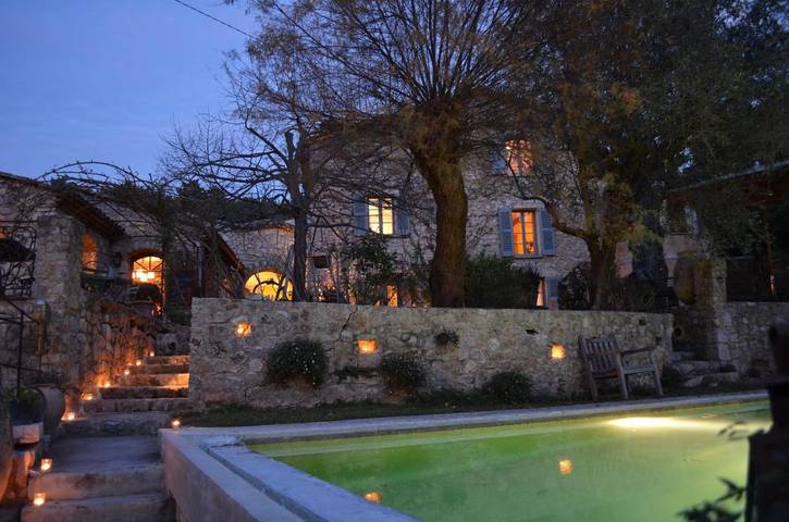 Chambre d’hôte pour 2 personnes, avec piscine et sauna ainsi que jardin et jacuzzi, animaux acceptés à Mougins - 4