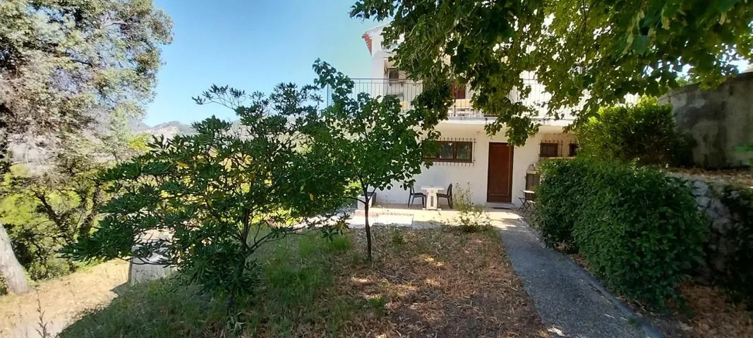 Ferienwohnung für 5 Personen, mit Ausblick und Garten - 1