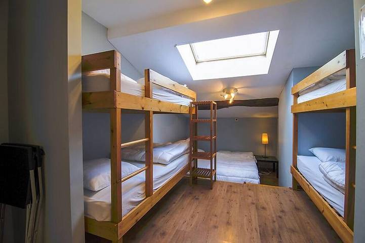 Ferienhaus-Ensuite mit Bad-Blick auf die Landschaft-Le Val Fleuri - Gîte 32p. in Vresse-sur-Semois, Region Namur