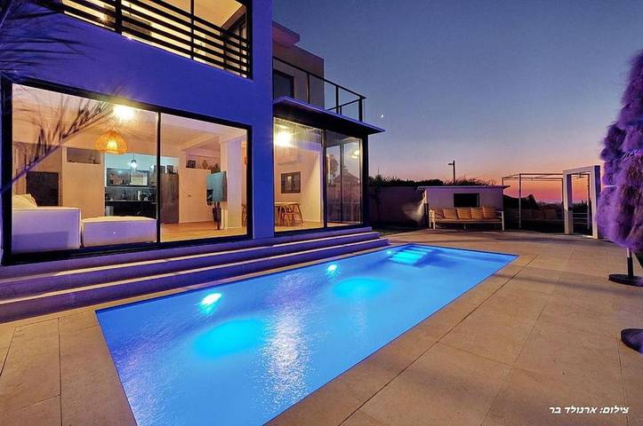 Apartamento de vacaciones para 19 personas, con terraza además de piscina y vistas - 1