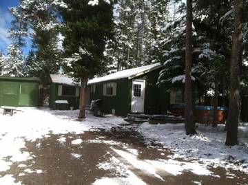 Vacation Rental for 4 Guests in Island Park, Idaho, Picture 1