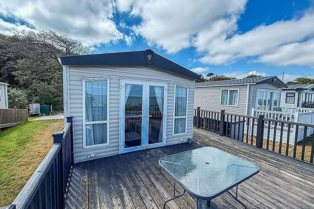 Glamping for 6 People in Waveney District, Suffolk