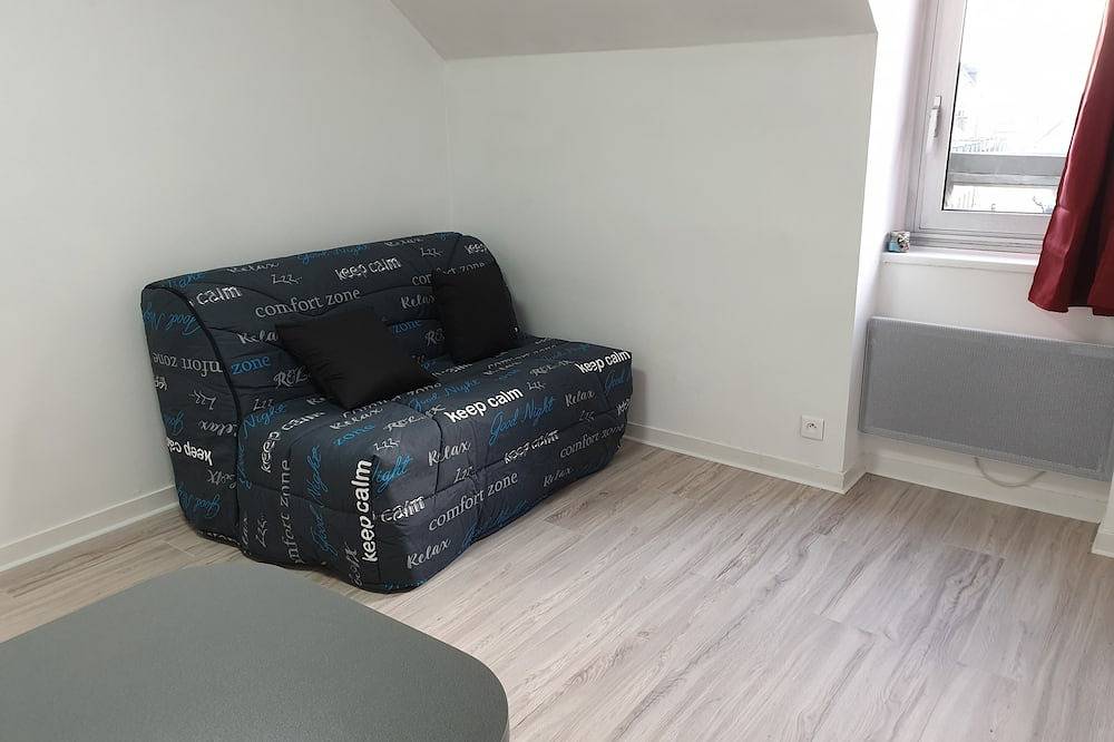 Apartamento entero, Alquiler De Estudio En Treguier in Tréguier, Costa de granito rosa