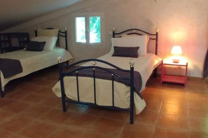 Gîte pour 6 personnes, avec jardin et terrasse à Luri - 3