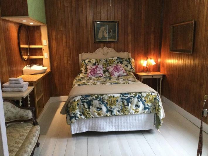 Location de vacances pour 3 personnes, avec jardin ainsi que vue et vue sur le lac dans Sainte-Rose-du-Nord - 3