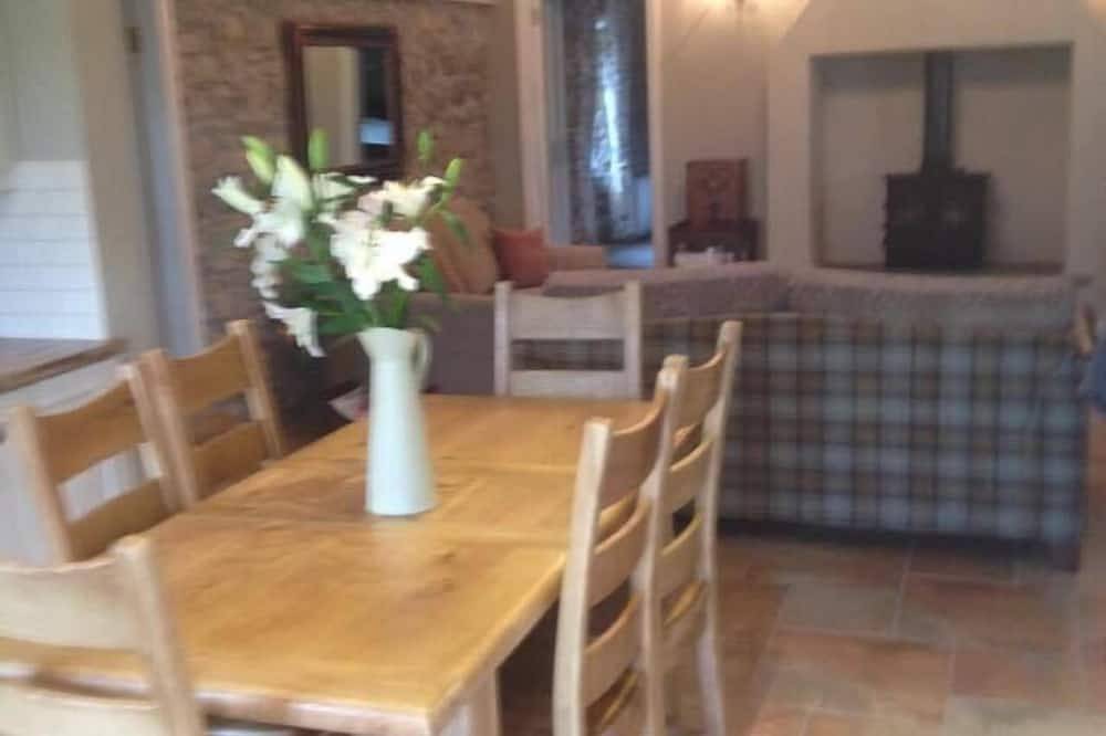 Ein Gebiet von außergewöhnlicher natürlicher Schönheit, kinder- und tierfreundlich, sehr privat! in Nenagh, Lough Derg