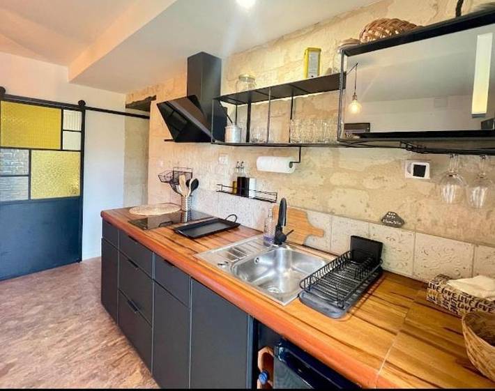 Gîte pour 2 personnes, avec jardin ainsi que vue et terrasse, animaux acceptés à Les Ulmes - 2