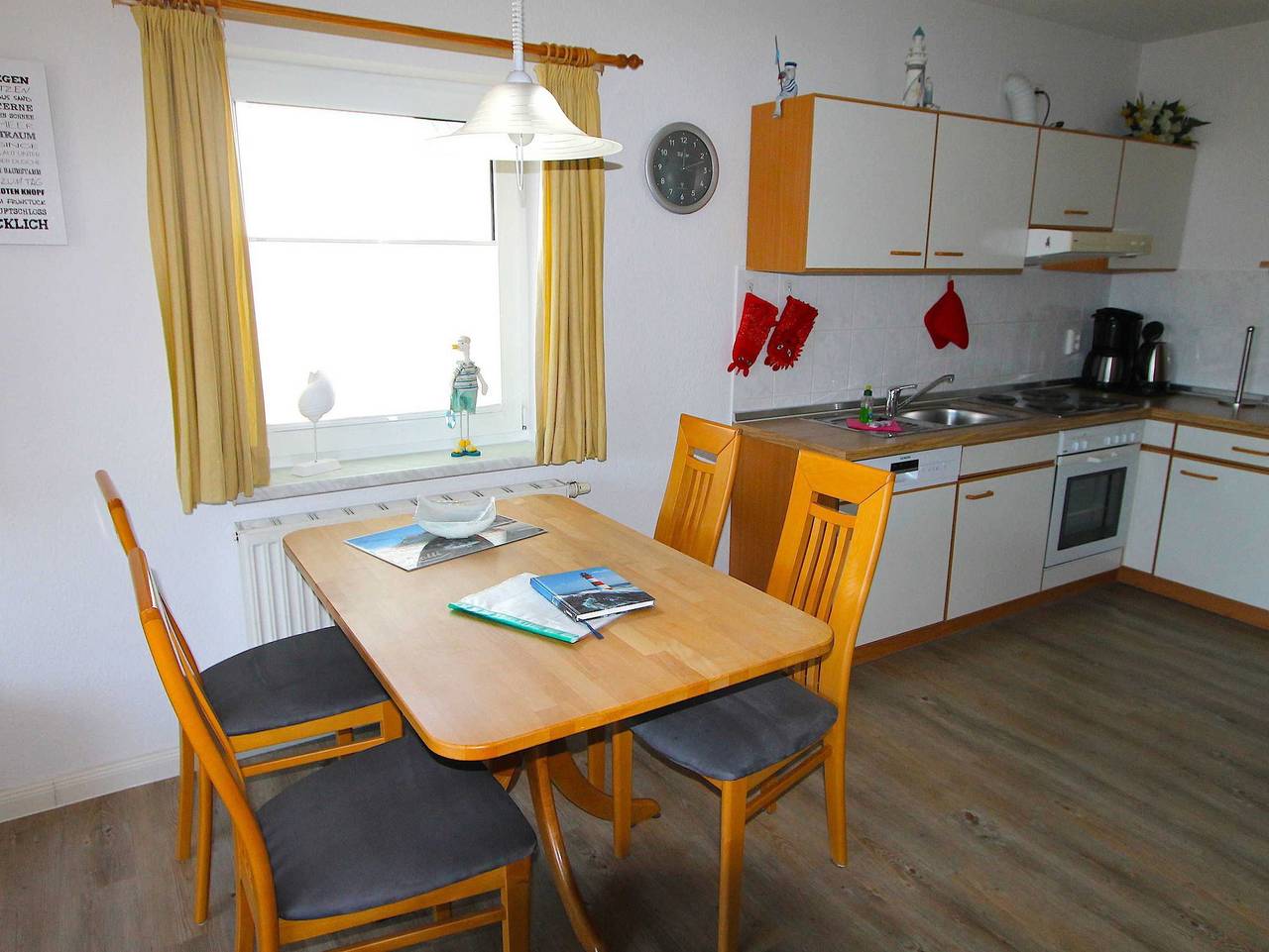Ganze Ferienwohnung, Leuchtturmstraße Haus 25, nur 150 m von der Ostsee entfernt in Ostseebad Rerik, Rerik