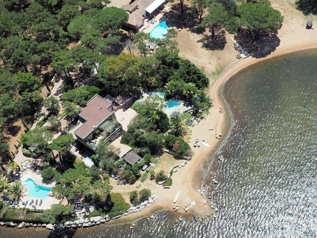 Villas Maranatha, pieds dans l'eau Porto-Vecchio - Studio Cyprès in Porto-Vecchio, France