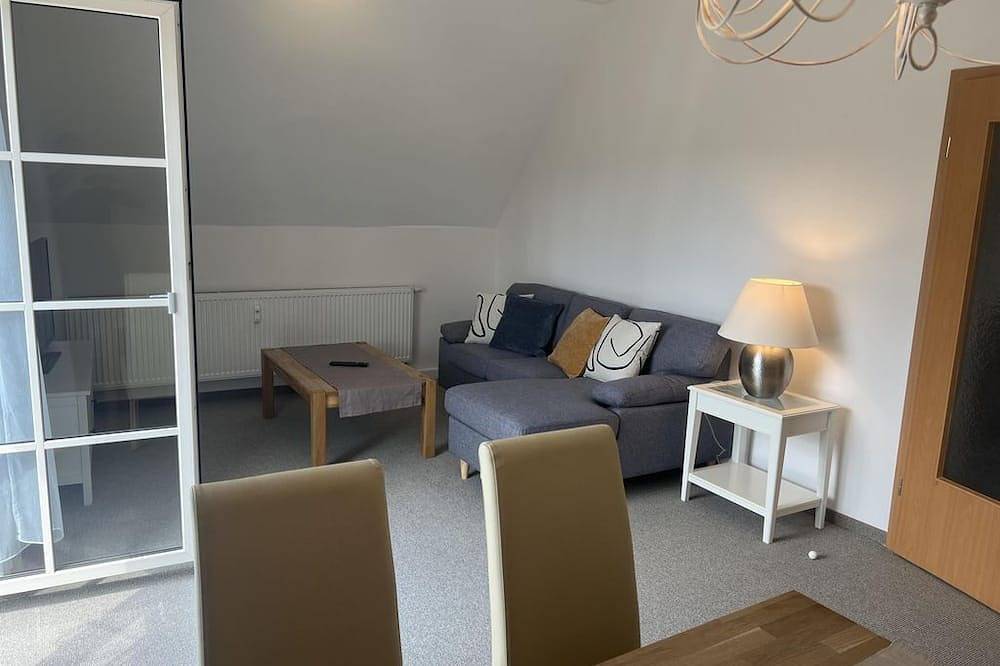 Ganze Wohnung, Ferienwohnung \"Bergblick\", 1 Schlafraum - Landhaus Weißig in Weißig (Struppen), Struppen