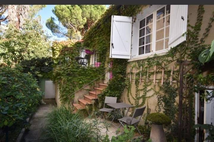 Appartement de vacances pour 2 personnes, avec Balcon ainsi que Terrasse et Jardin