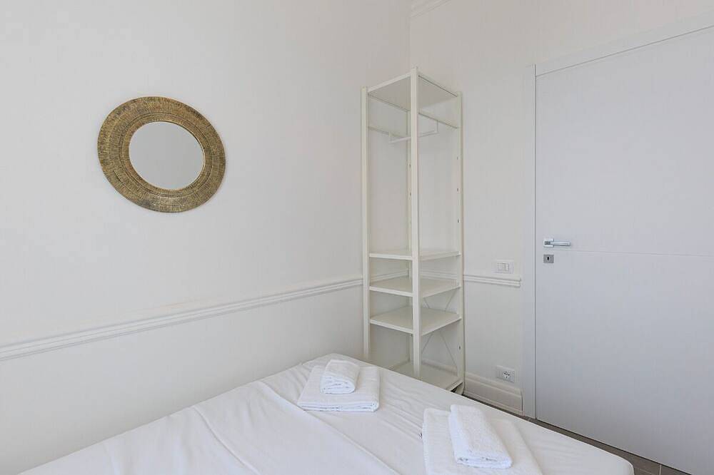 Ganze Wohnung, Cloe Apartment in Lesa, Lago Maggiore (Piemont)