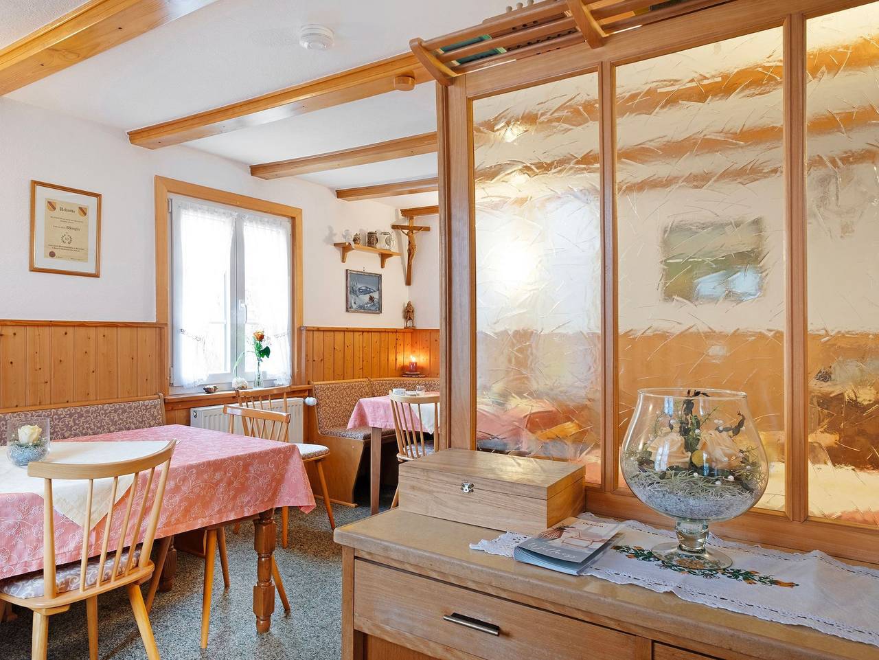 Ganze Ferienwohnung, Haus Luise in Lenzkirch - Dreibettzimmer 4 mit Wc und Dusche in Suedlicher Schwarzwald, Lenzkirch