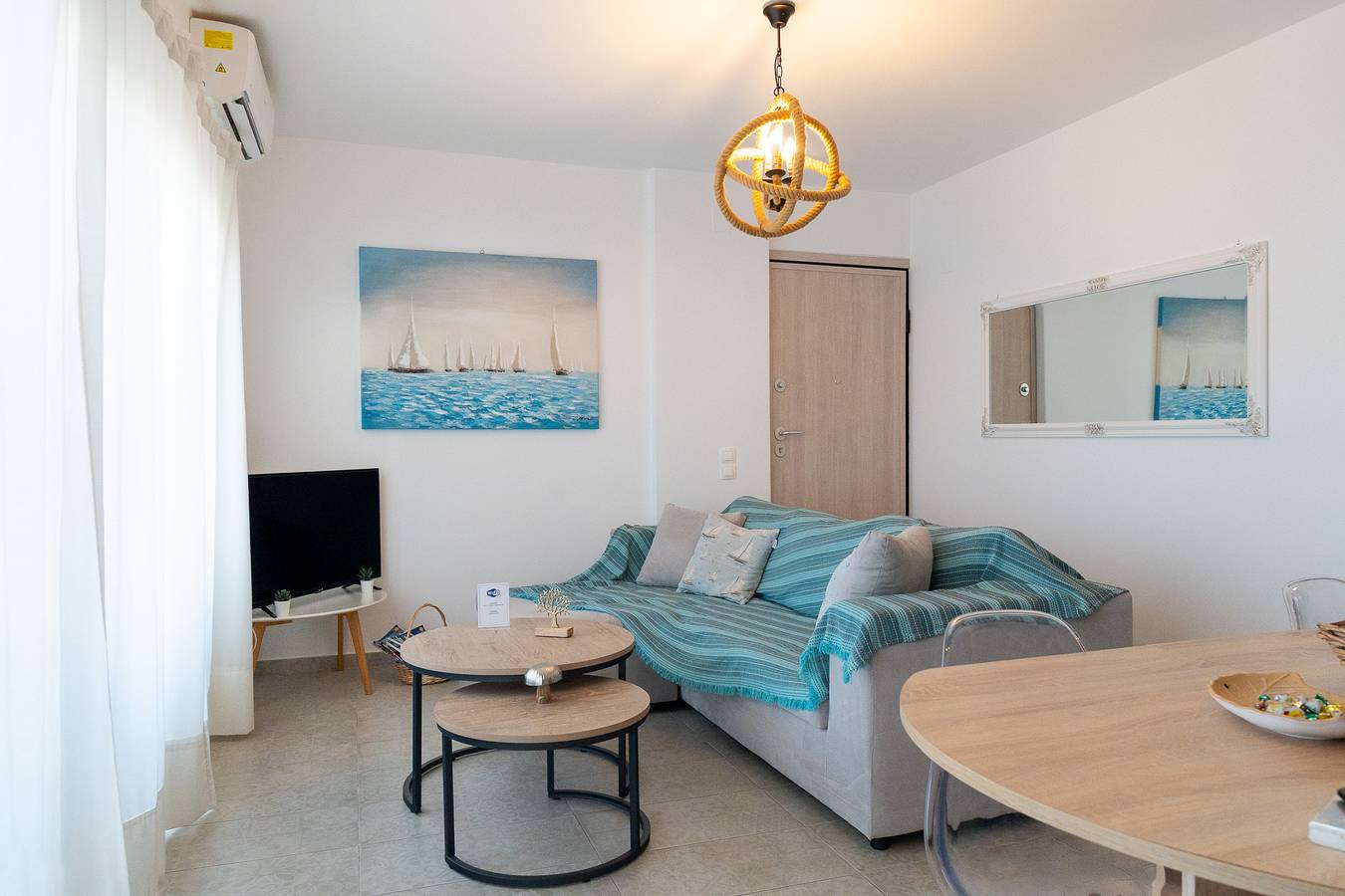 Entire apartment, Apartment 'Evagelia Luxury  3' with Shared Pool, Wi-Fi and Air Conditioning in Nikiana, Alexandros