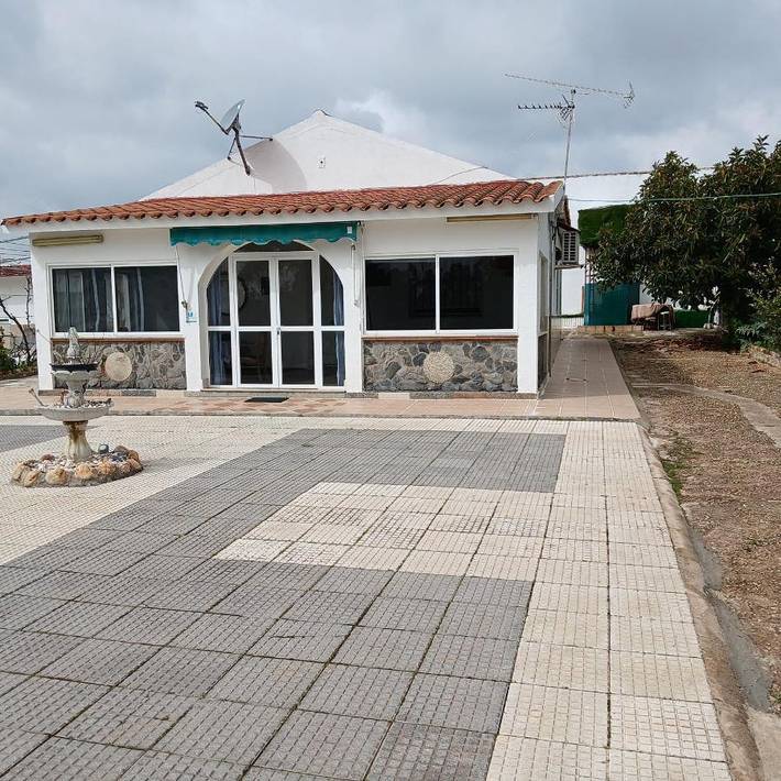 Casa rural para 6 personas, con Terraza y Jardín además de Piscina y Vistas en Alosno - 4