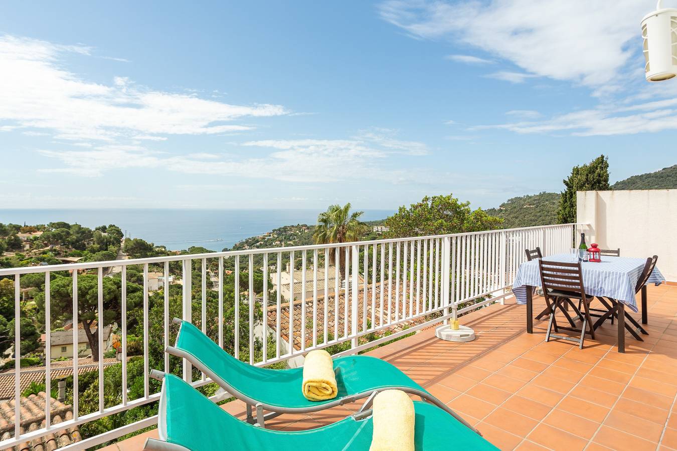 Casa de vacaciones 'Casa Karen' con vistas al mar, terraza privada y Wi-Fi in Santa Maria de Llorell, Tossa de Mar