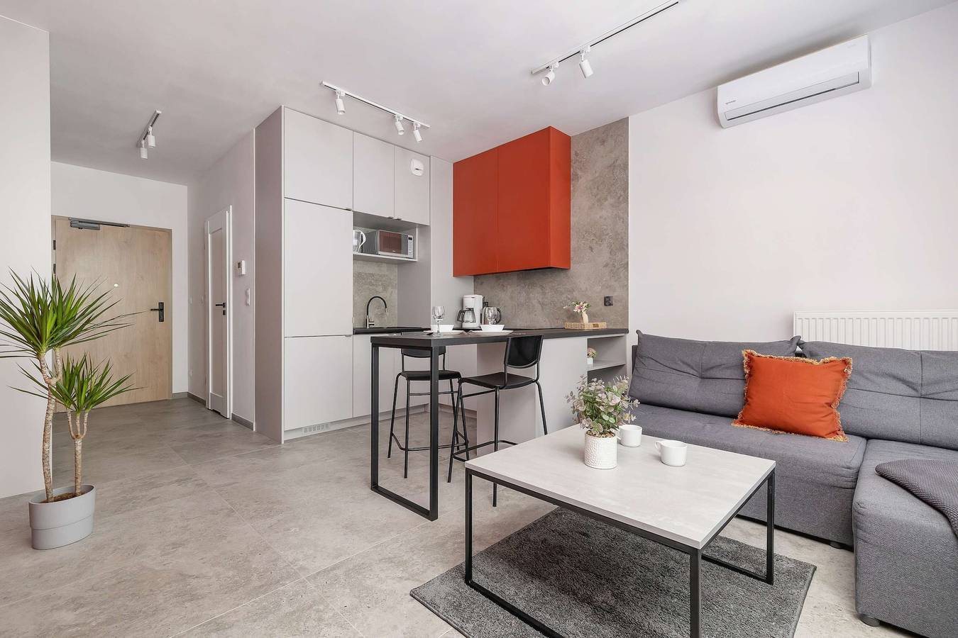 Ganze Ferienwohnung, Unique Studio for 2 People | Spacious Balcony in Kattowitz, Schlesien