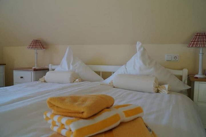 Ferienhaus für 5 Personen, mit Terrasse und Garten in Lancken-Granitz - 2