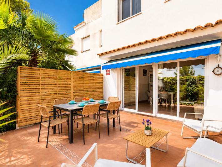 Villa pour 6 personnes, avec Terrasse ainsi que Jardin et Piscine à Salou - 2
