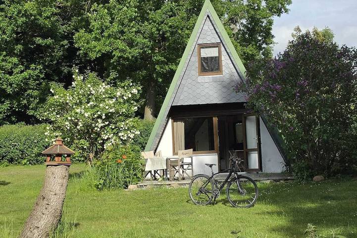 Ferienhaus für 4 Personen, mit Terrasse und Garten in Zislow