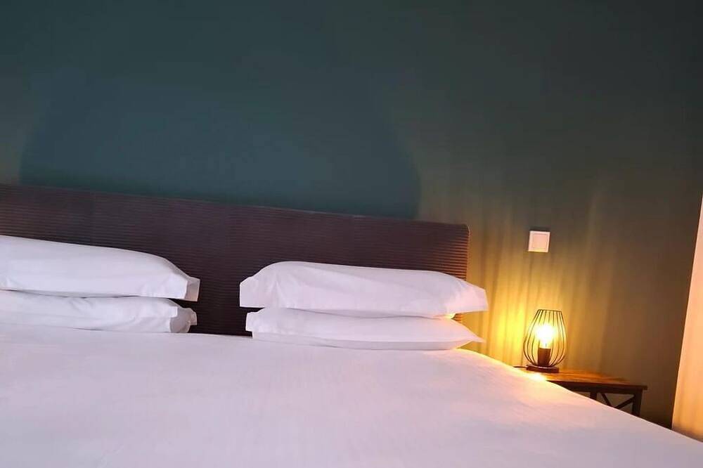 Ganze Wohnung, Ferienwohnung Maria - Bitburg - Ferienwohnung Du/Wc bis 3 Personen in Bitburg, Eifelkreis Bitburg-Prüm