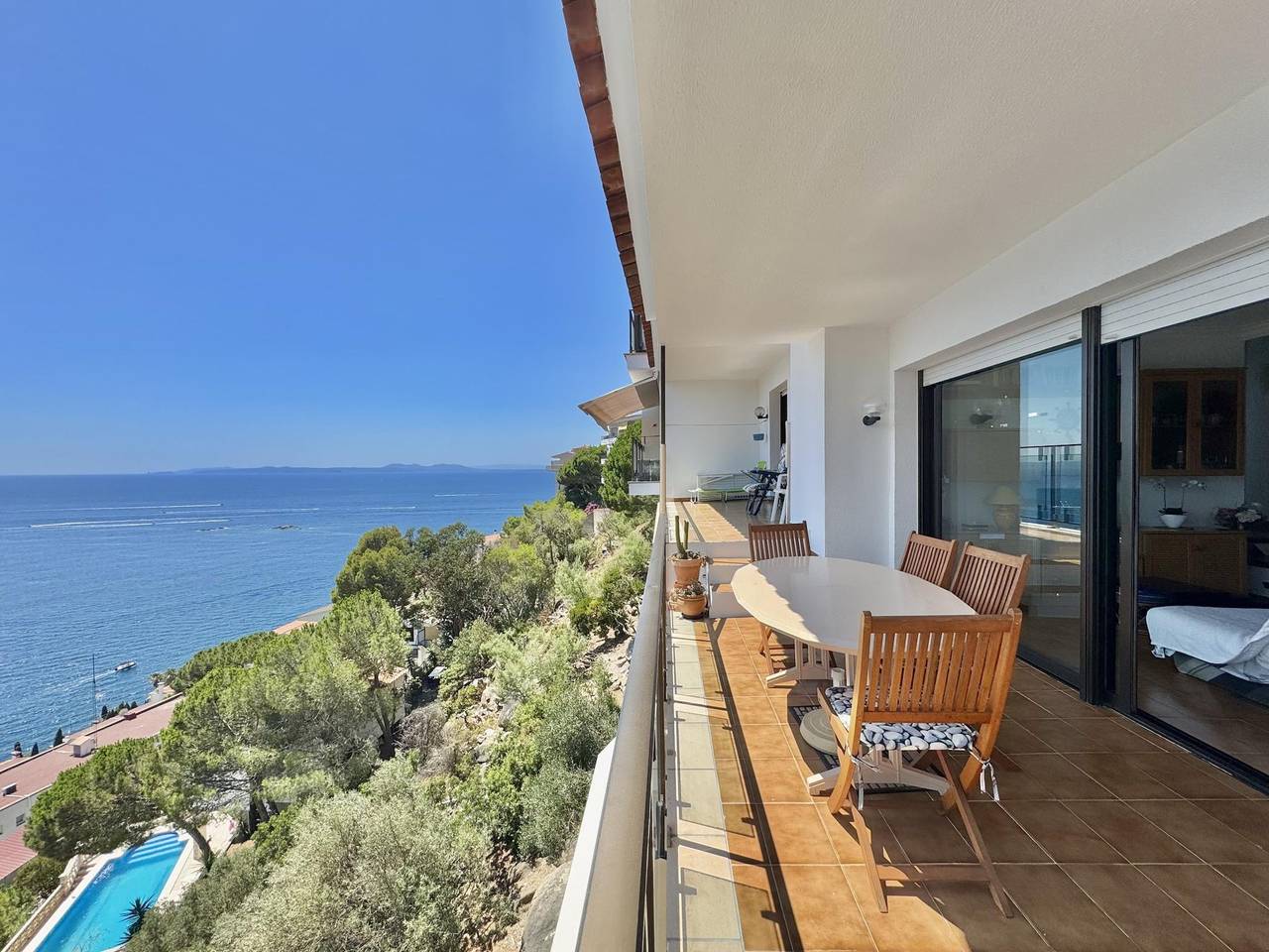 Appartement de vacances entier, St3. Appartement avec vues magnifiques et parking privé in Canyelles Petites, Roses