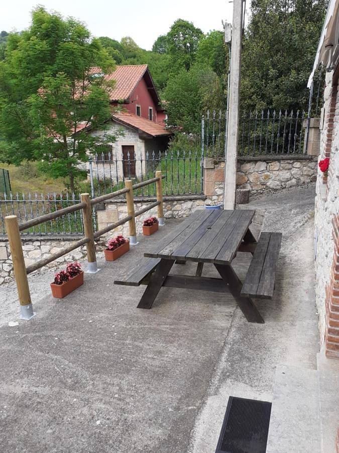 Casa rural para 6 personas, con jardín además de vistas y terraza, Se admiten mascotas en Parque Nacional de Los Picos de Europa - 2