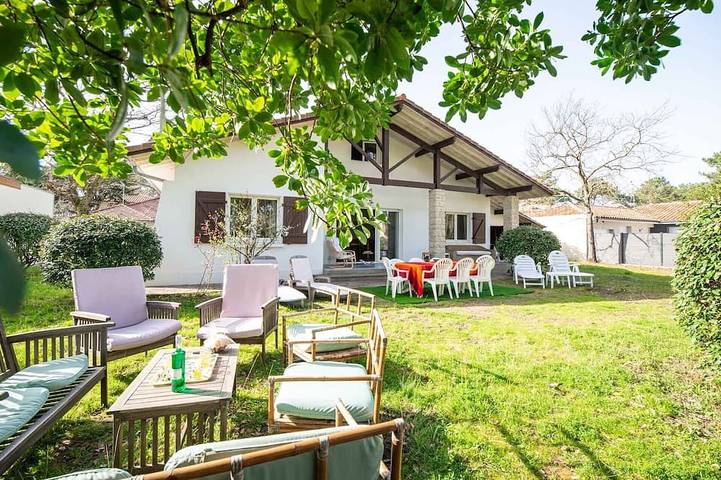 Villa für 8 Personen, mit Garten, mit Haustier