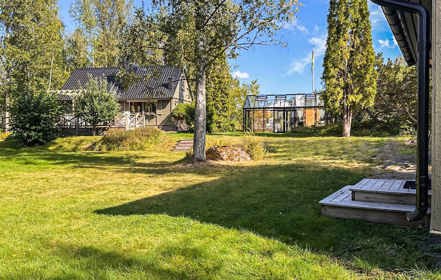 Ferienhaus für 8 Personen mit Garten in Flen