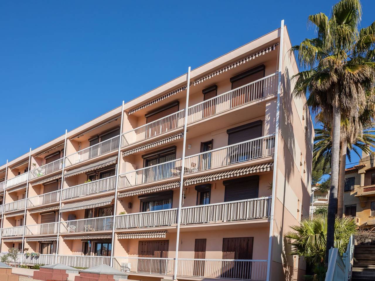 Entire apartment, Les Pins Dorés in Sainte-Maxime, Mediterranean Coast (France)