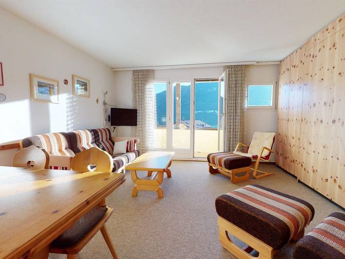 Ganze Ferienwohnung, Soras Zerbe/Hirth - 2 Zimmerwohnung - 4 Betten in Surses, Albula