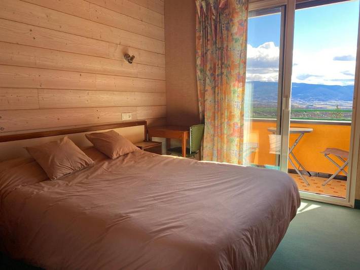 Hôtel pour 3 personnes, avec vue ainsi que jardin et balcon à Angoustrine-Villeneuve-des-Escaldes - 2